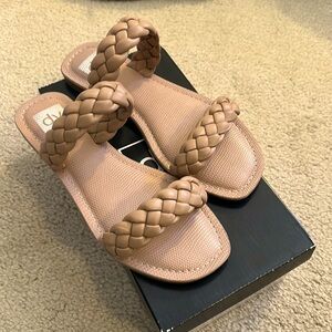 Dolce vVita slide rope sandals sz 8 1/2